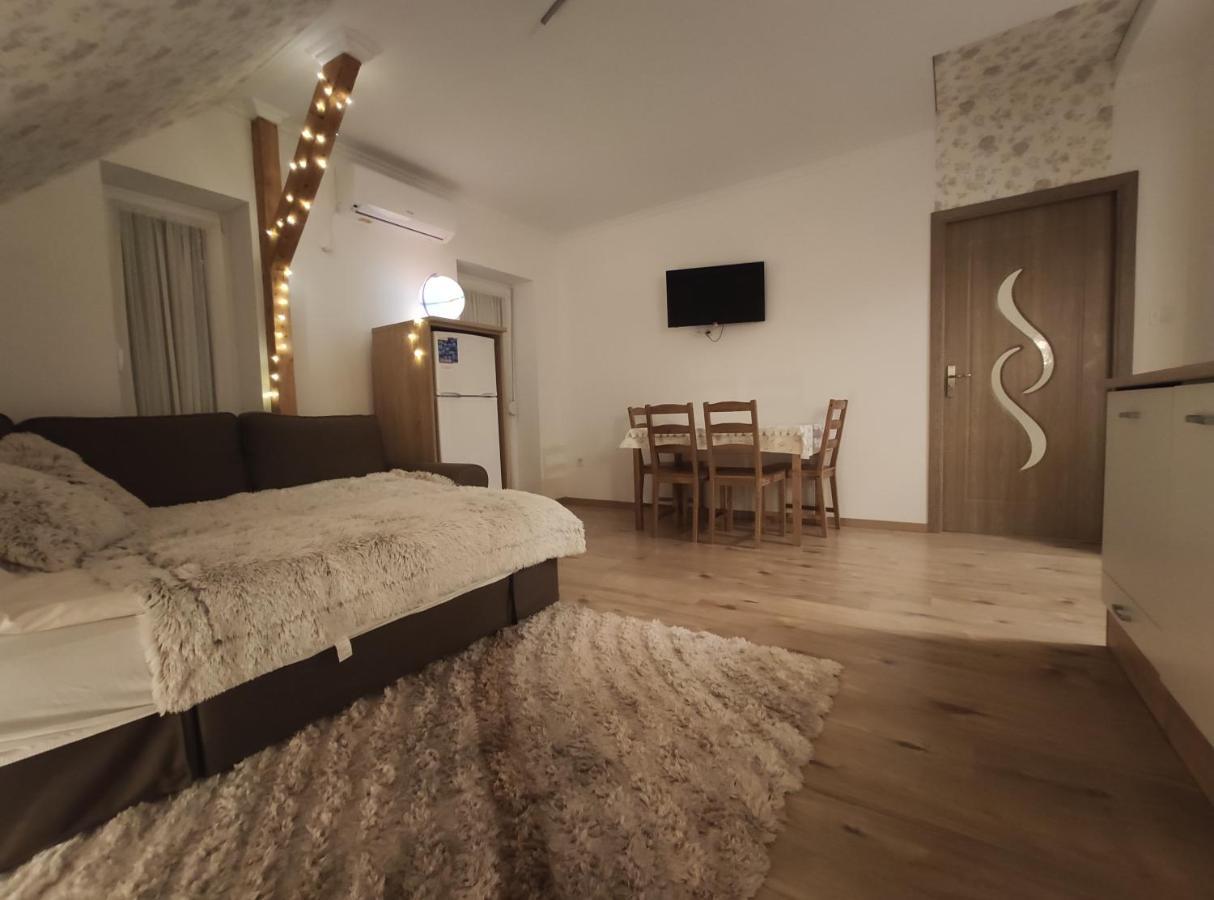 Ferienwohnung Royal De Lux Hajdúszoboszló Exterior foto