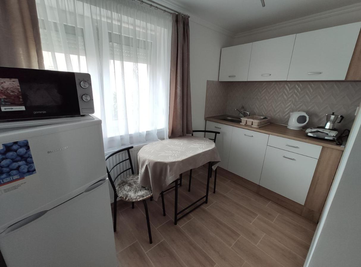 Ferienwohnung Royal De Lux Hajdúszoboszló Exterior foto