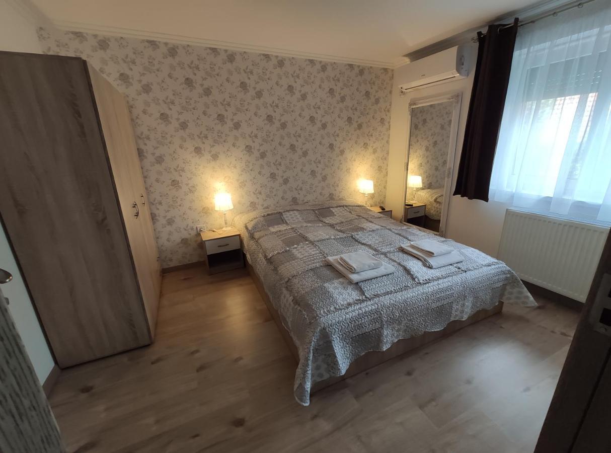 Ferienwohnung Royal De Lux Hajdúszoboszló Exterior foto